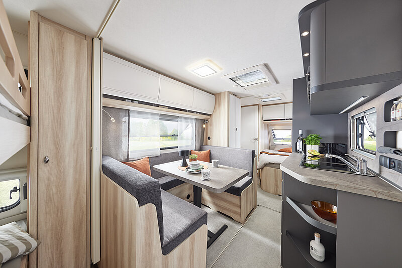 2026-WW-De-Luxe-540-KMFe-innen-Totale-q-BEAR-PRESSE-thumb